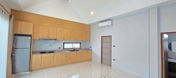 3 bedrooms Villa in Pattaya, Thailand No. 23972 4