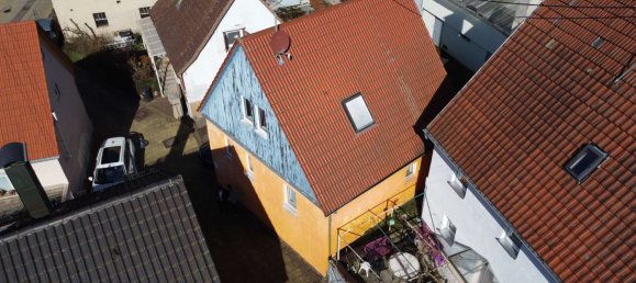 Дом с 3 комнатами в Баден-Вюртемберг, Германия № 100720 2