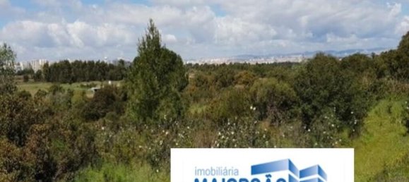  Land in Barreiro, Portugal No. 122776 4