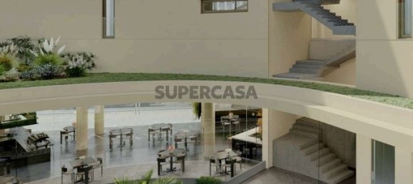 101m² Commercial property in Aveiro, Portugal No. 161602 2