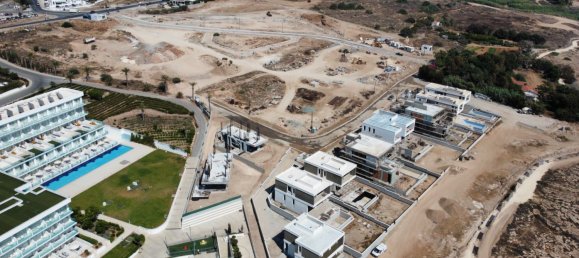 5 bedrooms Villa in Paphos, Cyprus No. 10349 4