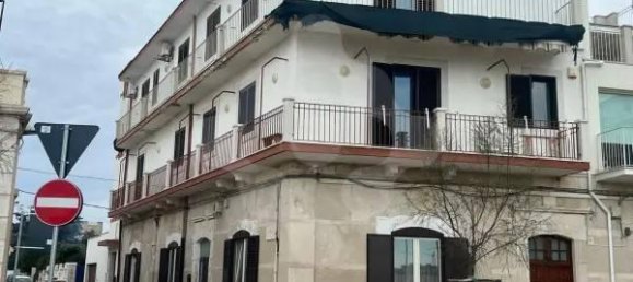 4غرفة شقة في Bari, Italy رقم 39350 29