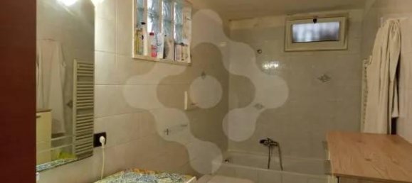 4غرفة شقة في Bari, Italy رقم 39350 32