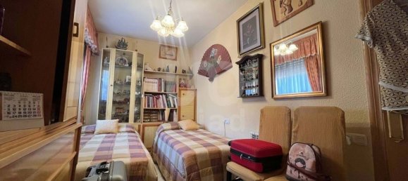 4 Schlafzimmer Wohnung in Castellon de la Plana, Spain, Nr. 135030 3