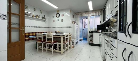 4 Schlafzimmer Wohnung in Castellon de la Plana, Spain, Nr. 135030 21