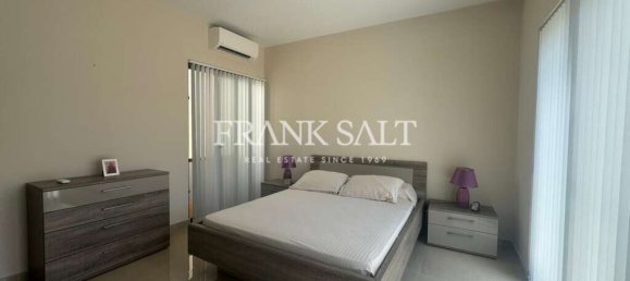 2 bedrooms Penthouse in Marsalforn, Malta No. 6072 2