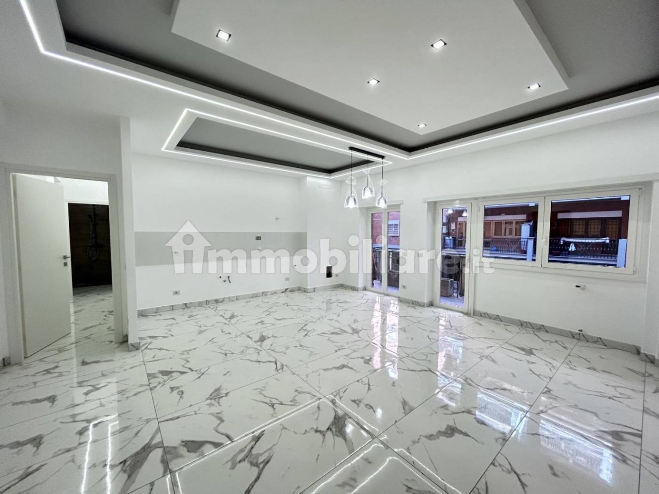 3 bedrooms Apartment in Rome, Italy No. 16866