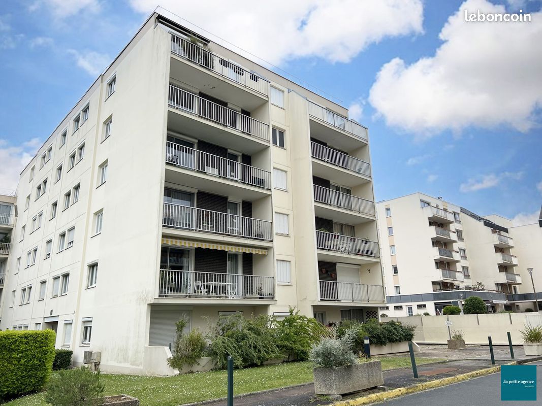 3 chambres Appartement à Caen, France No. 354571