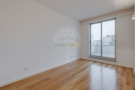 3 bedrooms Apartment in Matosinhos, Portugal No. 113484