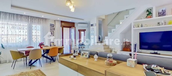 Penthouse T3 em Pomezia, Italy N.º 289878 5