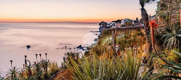 6 bedrooms Villa in Recco, Italy No. 214607 22