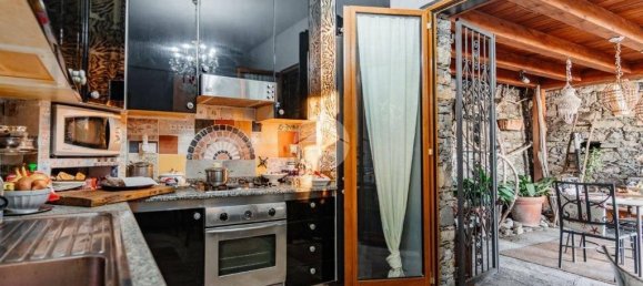 6 bedrooms Villa in Recco, Italy No. 214607 5