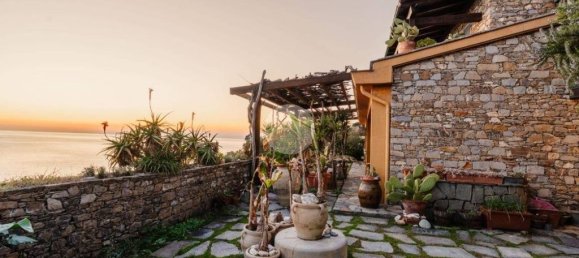 6 bedrooms Villa in Recco, Italy No. 214607 19