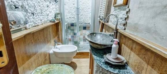 6 bedrooms Villa in Recco, Italy No. 214607 2