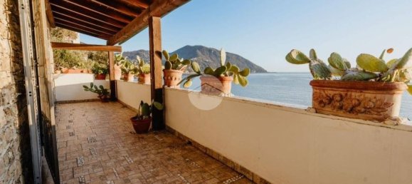 6 bedrooms Villa in Recco, Italy No. 214607 24