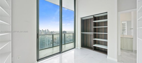 4 dormitorios propiedad comercial en venta en Miami, Miami-Dade, Florida, USA № 615725 4