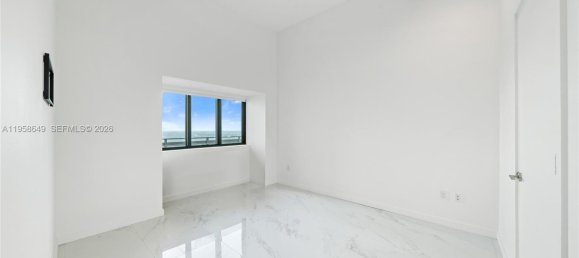 4 dormitorios propiedad comercial en venta en Miami, Miami-Dade, Florida, USA № 615725 10