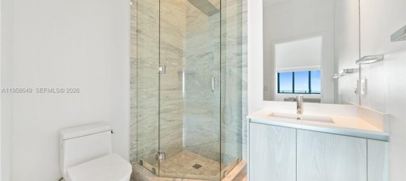 4 dormitorios propiedad comercial en venta en Miami, Miami-Dade, Florida, USA № 615725 8