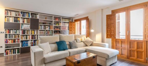 3 bedrooms Apartment in Granada, Spain No. 188606 2