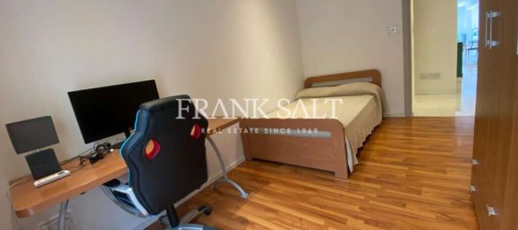 3 غرف نوم شقة في Ta' Xbiex, Malta رقم 4121 12