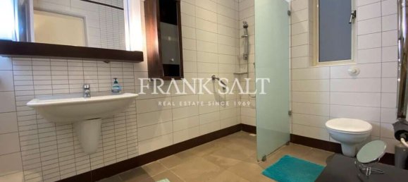 3 غرف نوم شقة في Ta' Xbiex, Malta رقم 4121 9