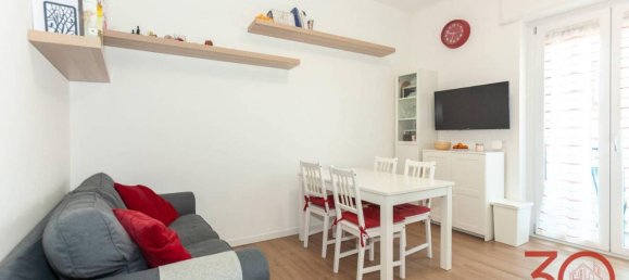 Квартира с 2 комнатами в Моццате, Италия № 232684 3