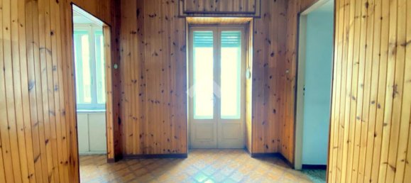 6 bedrooms House in Porte, Italy No. 78150 11