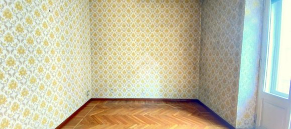 6 bedrooms House in Porte, Italy No. 78150 4