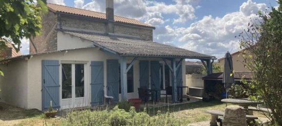 3 Schlafzimmer Haus in Charente, France, Nr. 311525 2