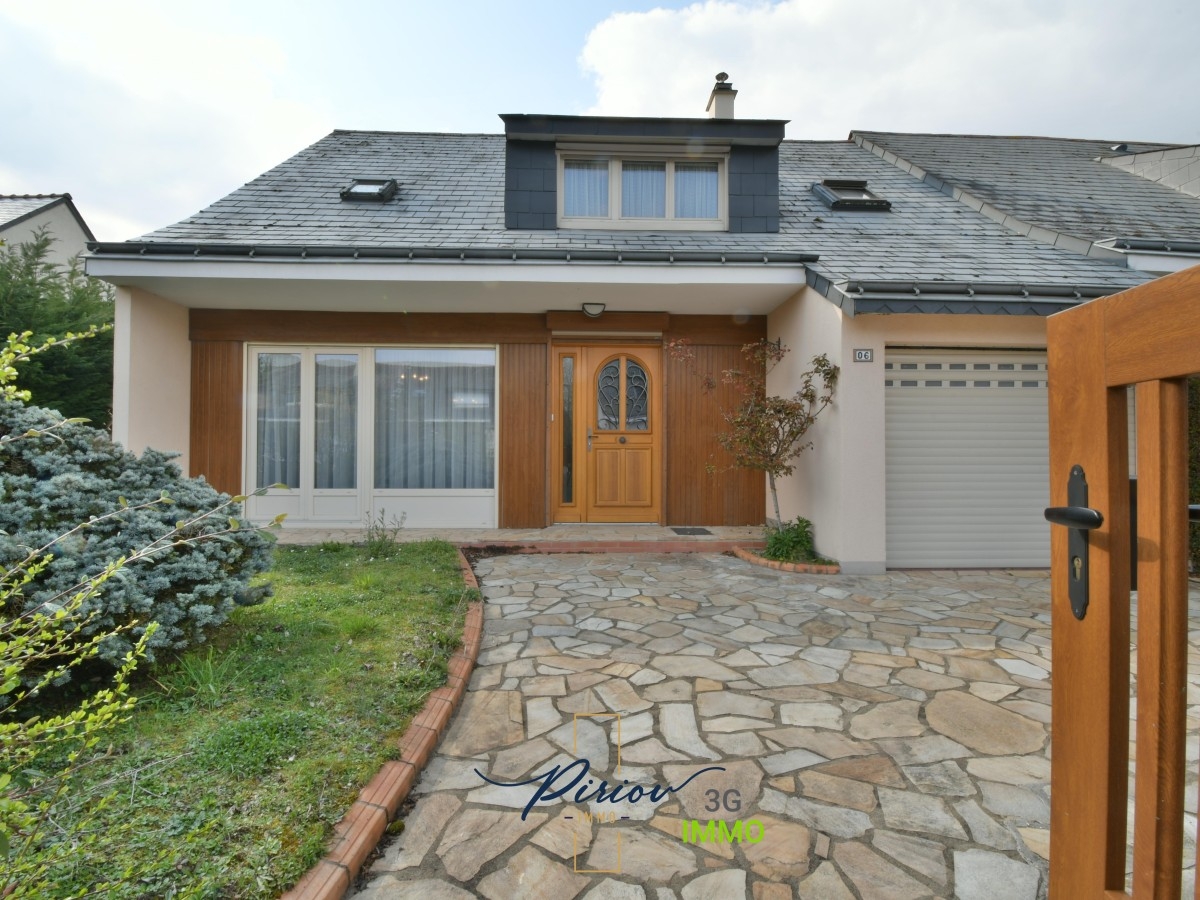 4 Schlafzimmer Haus in Angers, France, Nr. 106306