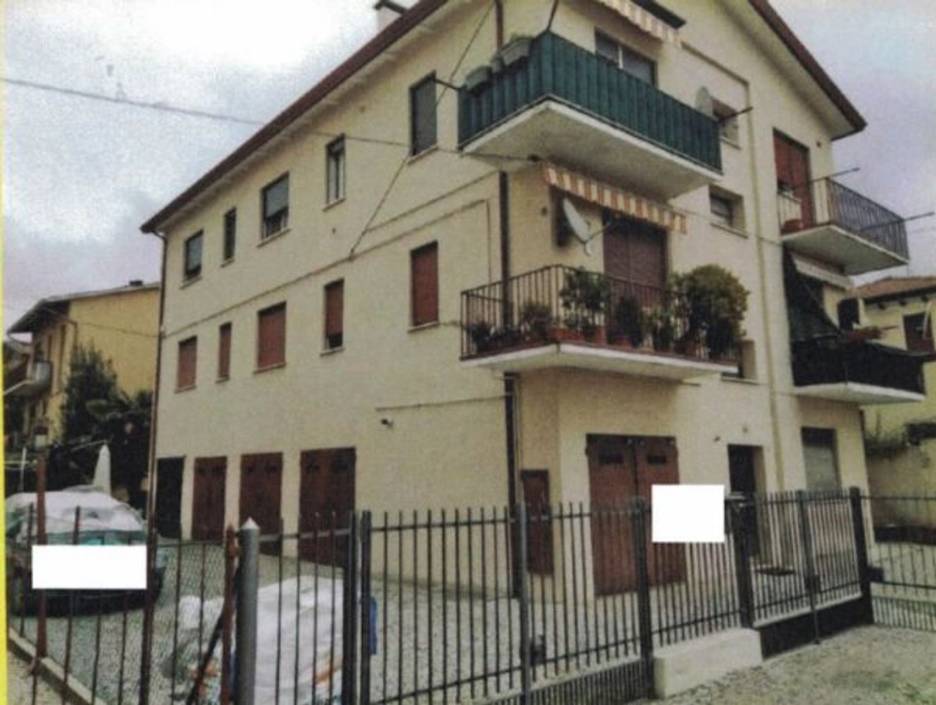 4 rooms Apartment in Cadoneghe, Italy No. 11274