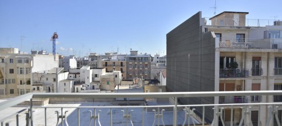 4 Schlafzimmer Wohnung in Bari, Italy, Nr. 381719 31