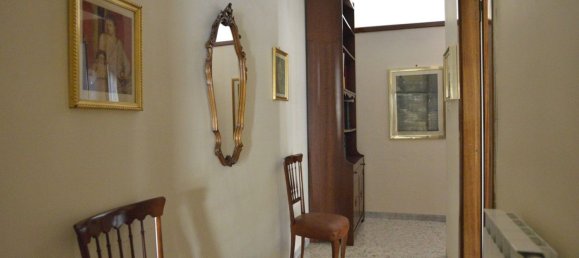 Apartamento de 4 dormitorios en Bari, Italy No. 381719 20