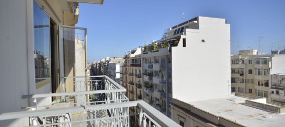 4 Schlafzimmer Wohnung in Bari, Italy, Nr. 381719 37