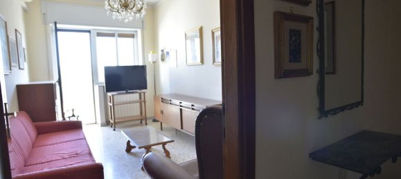 Apartamento de 4 dormitorios en Bari, Italy No. 381719 3