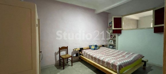 4 rooms Apartment in Figline e Incisa Valdarno, Italy No. 128121 15