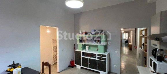 4 rooms Apartment in Figline e Incisa Valdarno, Italy No. 128121 2