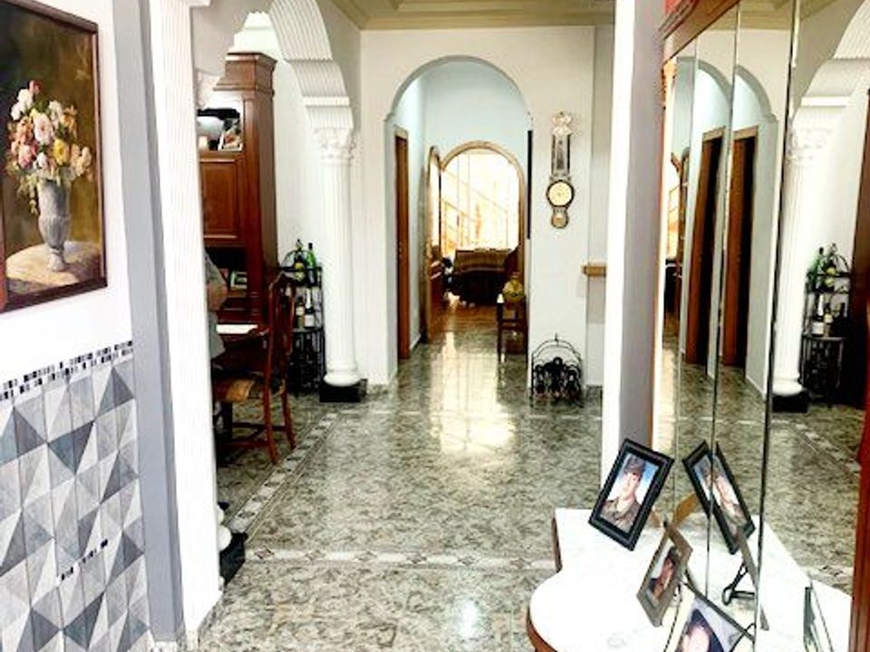 6 bedrooms Townhouse in Alicante, Spain No. 274788