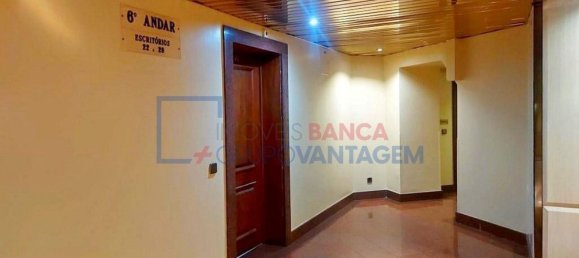 44m² Office in Lisbon, Portugal No. 94118 6