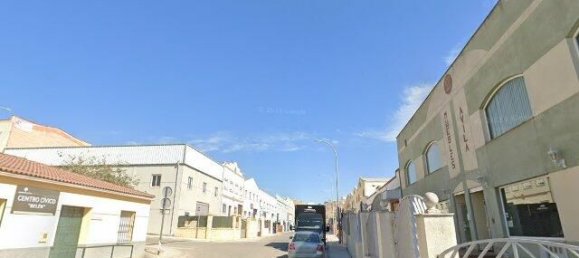 Apartamento de 3 dormitorios en Cabra, Spain No. 137806 4