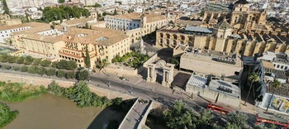 Apartamento de 3 dormitorios en Cabra, Spain No. 137806 8