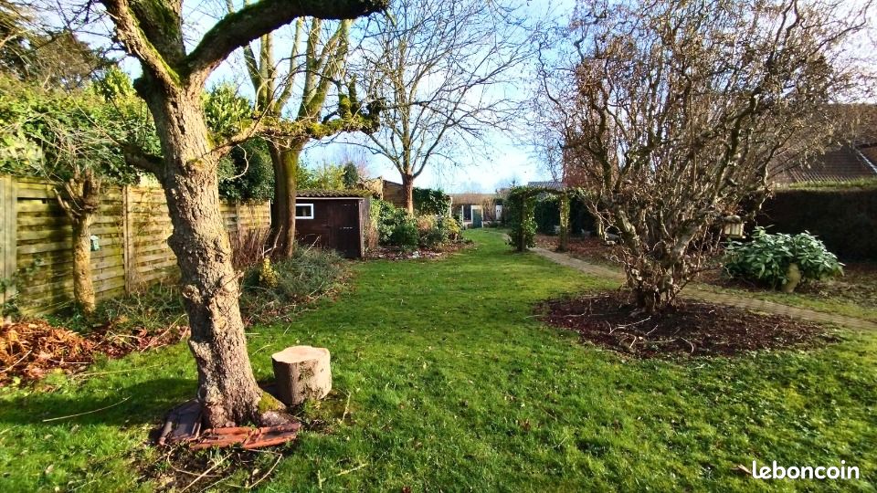 Terreno en Lille, France 751 m² No. 363153