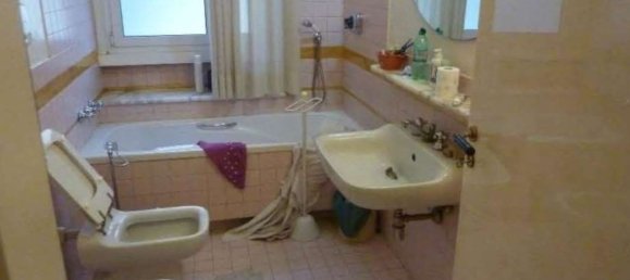 9 bedrooms Apartment in Rome, Italy No. 373854 16