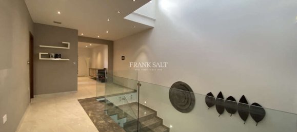 4 غرف نوم فيلا في San Gwann, Malta رقم 10641 12