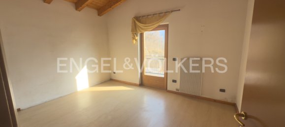 6 bedrooms House in Ala, Italy No. 63005 8