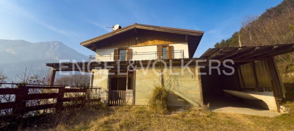 6 bedrooms House in Ala, Italy No. 63005 3