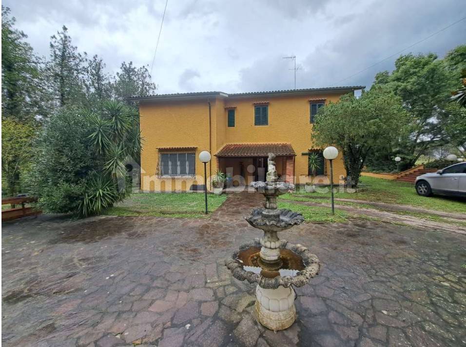 Villa de 5 habitaciónes en Fauglia, Italy No. 258870