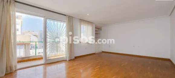 Apartamento de 3 dormitorios en Torrevieja, Spain No. 100203 34