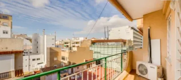 Apartamento de 3 dormitorios en Torrevieja, Spain No. 100203 24