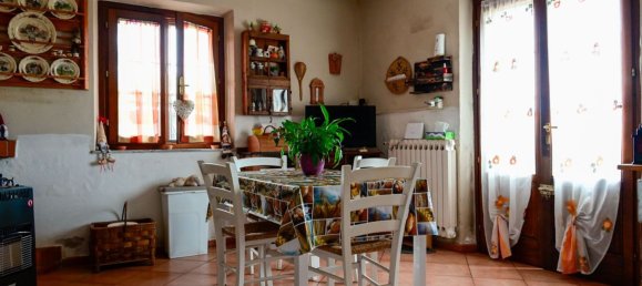 8 rooms House in Ponte Buggianese, Italy No. 106456 4